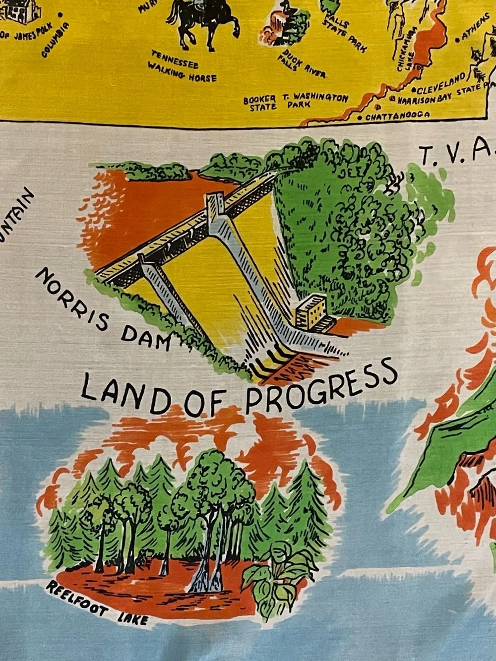 Rare Vintage 50s Tennessee Souvenir Silk Scarf Large 34 In Fair Condition